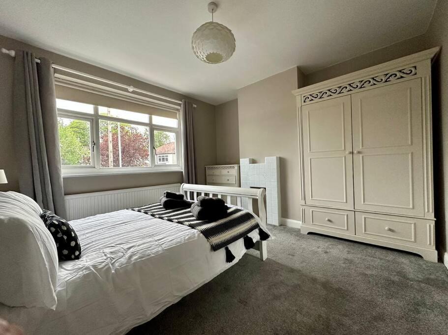 Stunning 5 Bed House In Chapel Allerton, Sleeps 9 Leeds  Ngoại thất bức ảnh